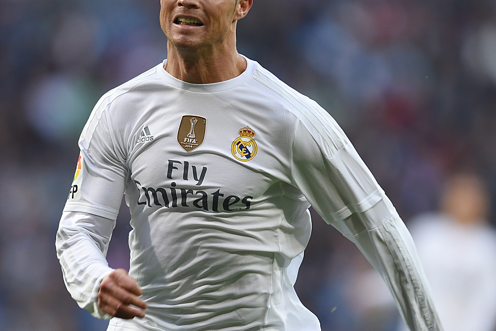 阿斯：西足协主席介入亚马尔事件；国家队和巴萨队医关系不睦（阿斯：西足协主席出面调停亚马尔风波，国家队与巴萨队医关系紧张）