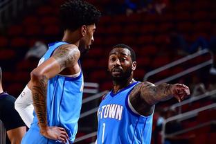 当选11月最佳球员，瓦尔迪是意甲首位获此殊荣的英格兰球员（瓦尔迪当选11月最佳，成意甲首位获此荣誉的英格兰球员）