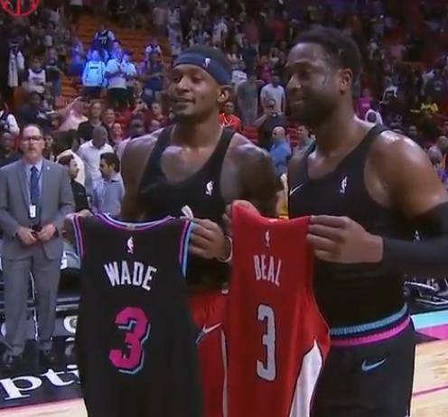 全队第三高！王俊杰两分5中4得9分终结3连败 赵维伦第7场被DNP（王俊杰5投4中砍9分助队止三连败，全队得分第三；赵维伦第7战DNP）