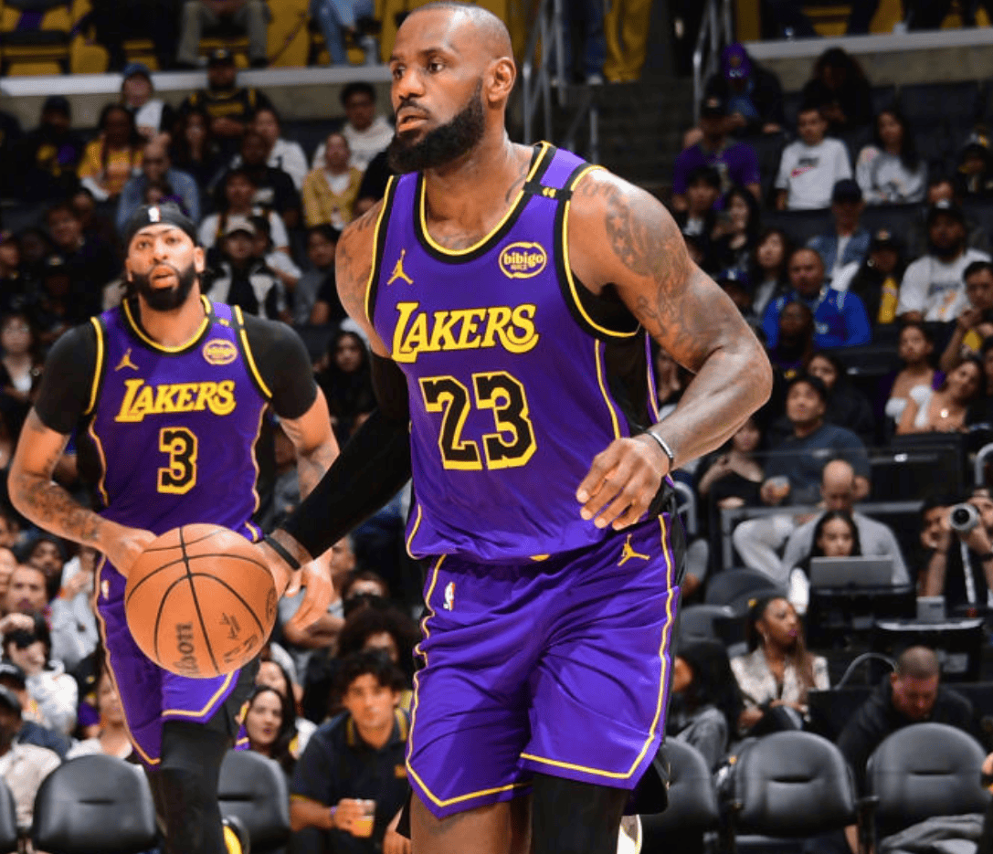 李新翔：我的第一次中超冠军；海港是冠军，连冠无人能撼动（李新翔：首夺中超桂冠，海港连冠地位难以撼动）