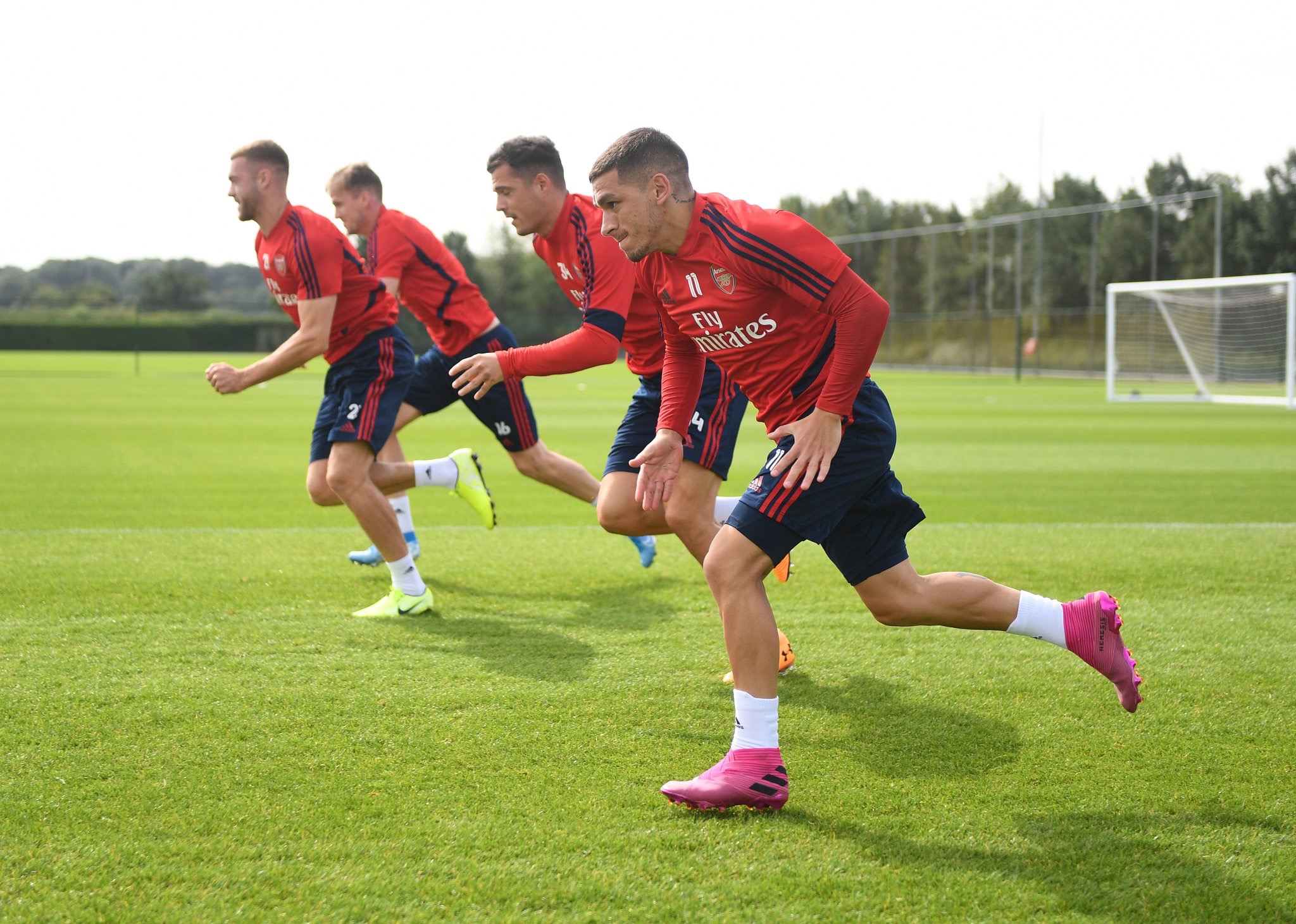 萨巴蒂尼谈孔蒂爆发：球队表现糟糕且脱节，但球员需要被关爱（萨巴蒂尼评孔蒂发飙：球队低迷且脱节，但球员仍需被关怀）