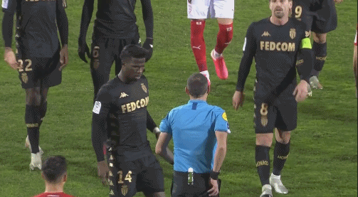 意甲：米兰2-1战胜罗马（意甲：米兰2-1力克罗马）